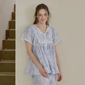 [lunaluz](신세계 사우스시티)여성 가든왈츠 워싱 반소매 브이넥 투피스 잠옷(2C)