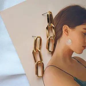 여자 오피스룩 세련된 체인 롱 드롭 귀걸이
