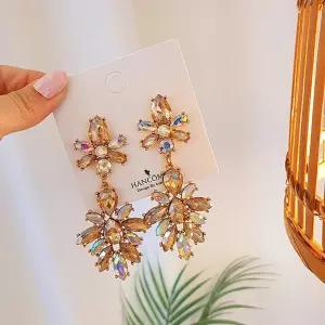 여자 큐빅 블러썸 화려한 롱드롭 귀걸이