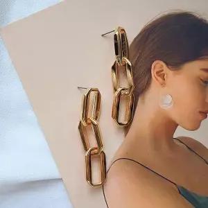 [하프클럽/]여자 오피스룩 세련된 체인 롱 드롭 귀걸이