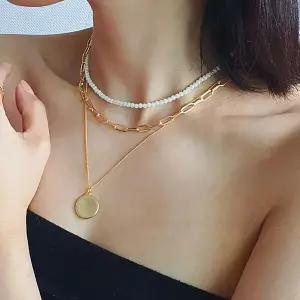 [하프클럽/]여자 모임룩 코디 클래식 진주 목걸이