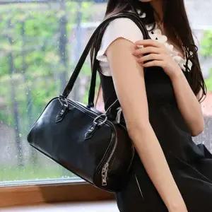 여성 미니 보스턴 숄더백 사이드지퍼 포인트 미니백 미니백 보스턴백 바게트백 레트로백