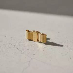 SS26 여성 바라 보우 이어링76 0546 ORO 0998984