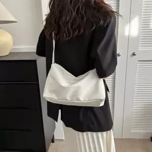 사각 슬링 미니 크로스백 패션힙색 나들이가방 미니크로스백 여자크로스백