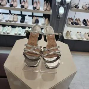 [엘칸토]엘칸토 HC10 여성실버양가죽고급슬리퍼 LCWW85U62691 (49321091)