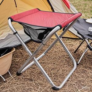 접이식 낚시 의자 알루미늄 합금 Lightweigt 캠핑 벤치 야외 해변 하이킹 바베큐를위한 운반 가방이있는 휴대용 발판