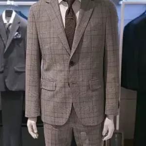 [트루젠][트루젠] 트루젠 이태리수입 봄여름 순모 베이지체크 기본핏 정장
