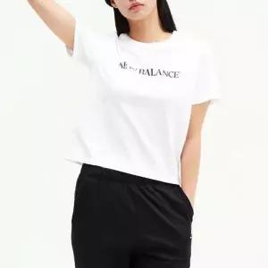 [하프클럽/뉴발란스]뉴발란스 W 에센셜 베이직 반팔티 NBNEE2W412-10