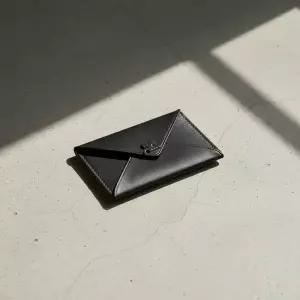 레트로 미니멀룩 SS25 남성 엔벨롭 카드지갑125GPM011CR0065 9999