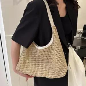 여성 라탄 숄더백 여름 휴양지 바캉스 가방 화이트 여성라탄가방 여름라탄가방 메쉬가방