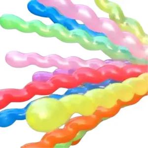 꽈배기 디저트샵 홍보용 꼬불이풍선 2개 유치원 어린이집 생일 행사용