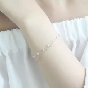 [옷자락]여자 데일리 데이트룩 핵진주 체인 팔찌