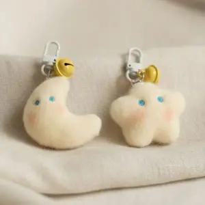 파스텔톤 별 달 캐릭터 버즈 케이스 키링 에어팟 가방 참 장식