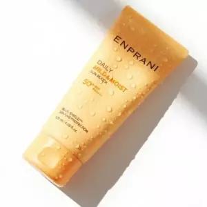 끈적임 없이 산뜻하고 촉촉한 로션 제형 선블록 120ml