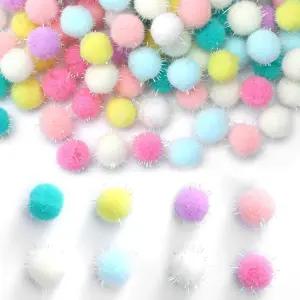 공예용 미니 폼폼 240개 0.6인치 벌크 글리터 퍼지 퍼프볼 DIY 아트용 스파클 프로젝트 홈 데코레이션 여름