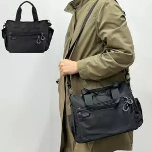 WL 세련된 디자인 실용성 일상에서 편리하게 조절 가능한 스트랩 적당한 크기 보조 포켓