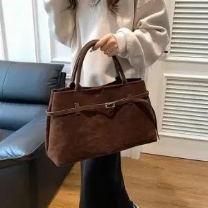 데일리가방 토트백 가벼운가방 벨트디자인 가방