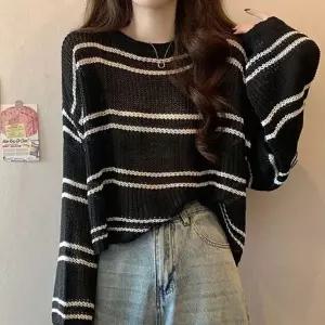 여성크롭니트 니트 시스루 스트라이프 데일리룩 크롭 여성여름긴팔니트 여름 긴팔 여성