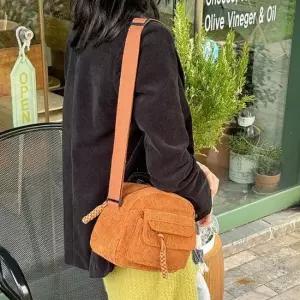 작고 아담한 코듀로이 미니 크로스 숄더 가방 데일리백 미니크로스백 여자크로스백