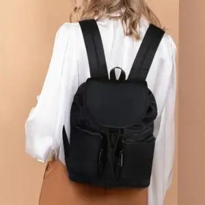 블랙 플랩 백팩 CH-6730Y