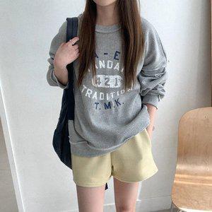 투리드 와플 레터링 맨투맨