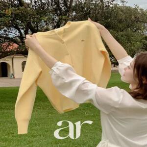 (MADE/울가디건) Two 핏타입 팬던트 라운드넥 울 니트 가디건 데일리룩 데이트룩 출근