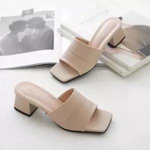 [갓슈]  갓슈 홀리젼 토오픈 5cm 미들힐 뮬 (S10733422)