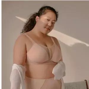 [비너스](마산점)앞 가슴까지 안정감 있게 덮어주는 모던한 컷아웃 와이어 브이핏 브래지어 G컵 (VBRG30...