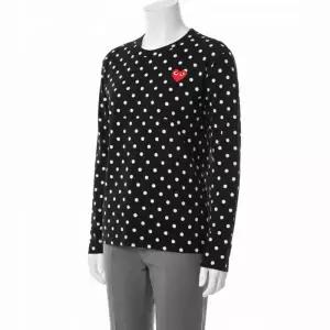 꼼데가르송 25FW 레드 하트 와펜 도트 폴카닷 긴팔 티셔츠 AX-T166-051-1