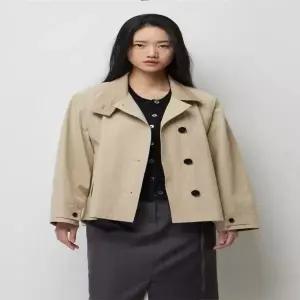 [시슬리]코트니 하이넥 하프 점퍼_s