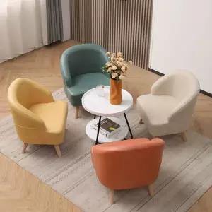 1인용 쁘띠 스툴 의자 가정집 아기 유아 거실 소파