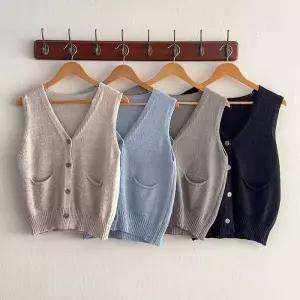 여성 봄 브이넥 포켓 버튼 기본핏 니트 조끼