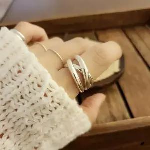 S174 여성 꼬임 디자인 반지 여성 링 유니크 은반지 (실버 925)