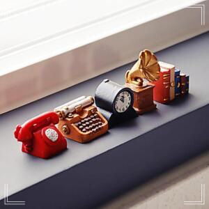 [2개구성] 생활 5종 선반 꾸미기 축음기 타자기 앤틱 어른 쇼핑몰 촬영 전화기 미니 장식 AWE803BA