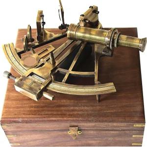 나침반과 망원경 홈 오피스 장식이 있는 앤티크 독일 작업 모델 황동 육분해 해양 수집용 해상 내비게이션
