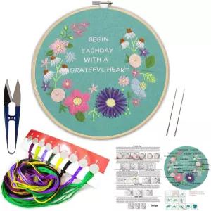 자수 천 대나무 후프 컬러 실 및 기타 초보자용 도구 키트를 포함한 패턴이 있는 수제 스타터 세트