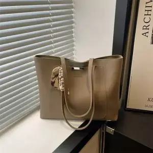 팽블몰 여사친 시티백 가방 숄더백 럭셔리 대용량 HO5