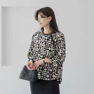 엄마옷 마담4060 [클래씨마담] 리본포인트 여성 데일리 블라우스 -RBL2603052-