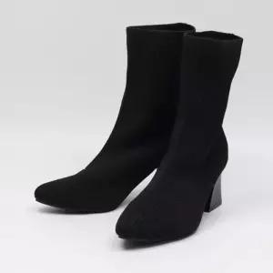 [옷자락]여성 슬림 뾰족코 골지 니트 스판 쫀쫀핏 블록힐 앵클부츠