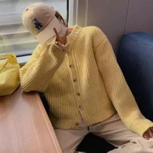 여자 봄 가을 포인트컬러 귀여운짜임 두툼 가디 니트 여성 라운드 꽈베기 루즈핏가디건 봄자켓