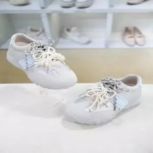 [블리아르]가죽 모던 진주장식 스니커즈 운동화 5cm BLMD501148