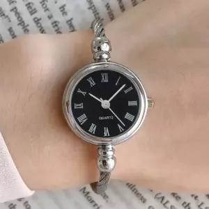 와이어 뱅글 여성 손목시계(블랙 로마숫자)