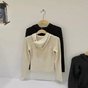 슬림핏 후드 상의 블레이저 여자티 폴라폴리스 반집업 원템1