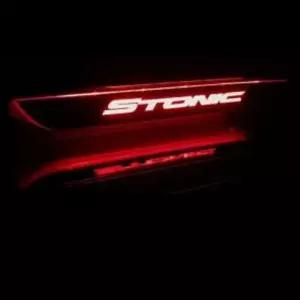 스토닉 브레이크등 후미등 스탑등