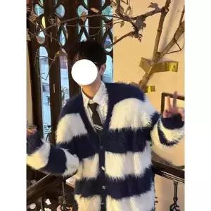 미비다 캐주얼 남성용 니트 브이넥 스웨터 카디건 기모 스트라이프 ADOR1