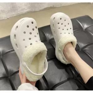 추운사무실 털실내화 겨울신발 탈부착가능 여자털신 거실화 교사
