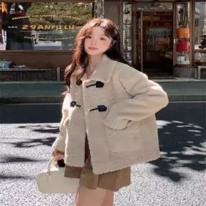 여성 추동 도톰 부드러운 젖무스탕 모피 코트 뽀글이 터틀넥 아이템 일체형 트렌디 HT4