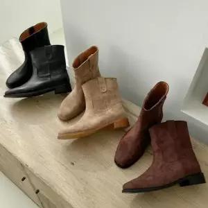 니트부츠 스웨이드 스티치 앵클부츠 숏 데일리 원피스코디 3cm