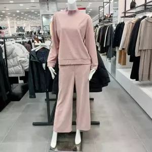 [샤트렌]앞판 자수패치 반넥 티셔츠 HCEW01GN