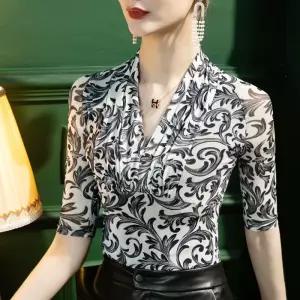 여자티셔츠 티셔츠 프린트 레깅스 5부 망사 슬림 브이넥 봄가을 반팔 심쿵희망